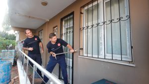 Antalya’da Yeni Apartmana Taşınan Yaşlı Çiftin Güvenlik Alarmı Panik Yarattı
