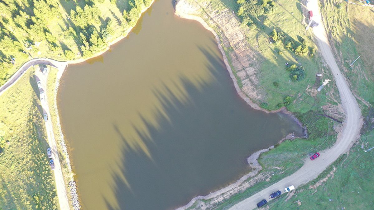 Bulutlara Komşu Yayla: Hem Türbesi Hem Manzarasıyla Turistleri Büyülüyor