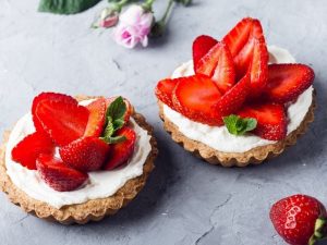 Çilekli Tartolet Tarifi: Lezzetli ve Pratik Bir Tarif