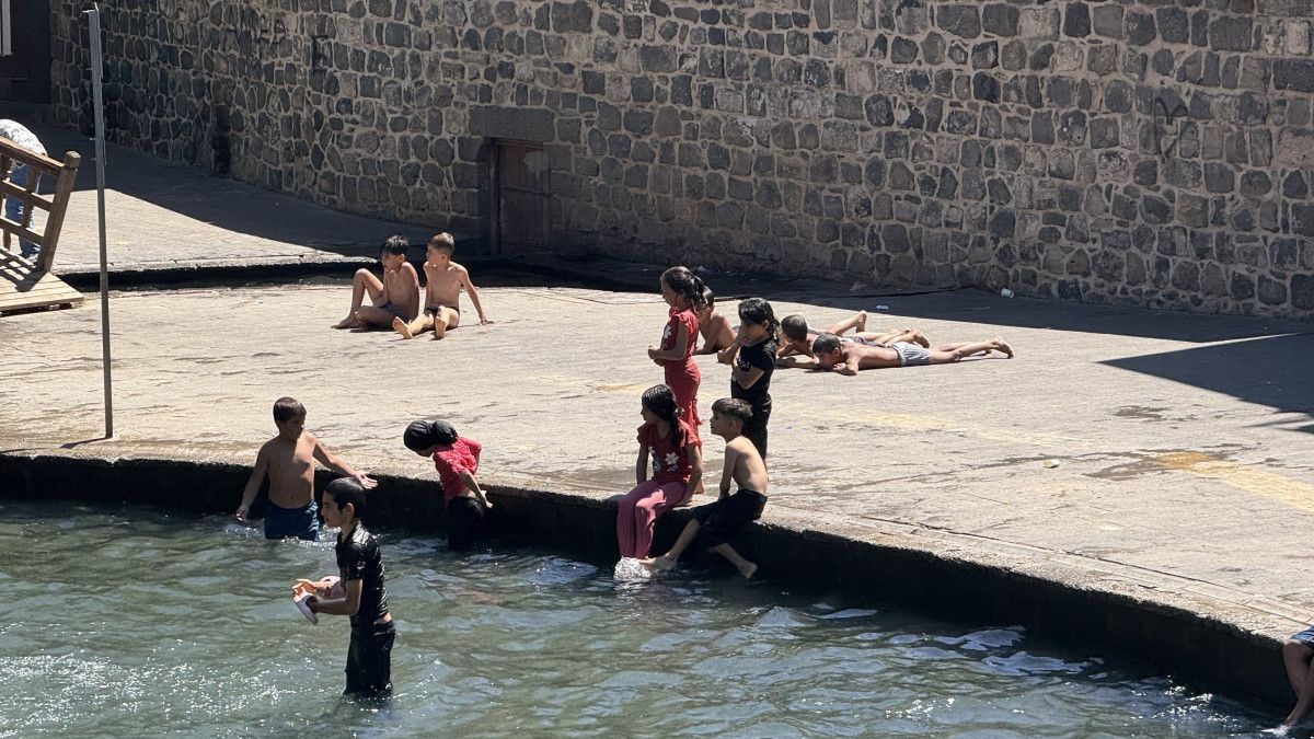 Süs Havuzları ve Çocuklar