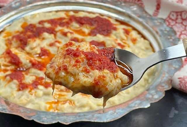 Düdüklü Tencerede Tavuklu Keşkek ile Uzun Pişirme Sürelerine Son Verin!