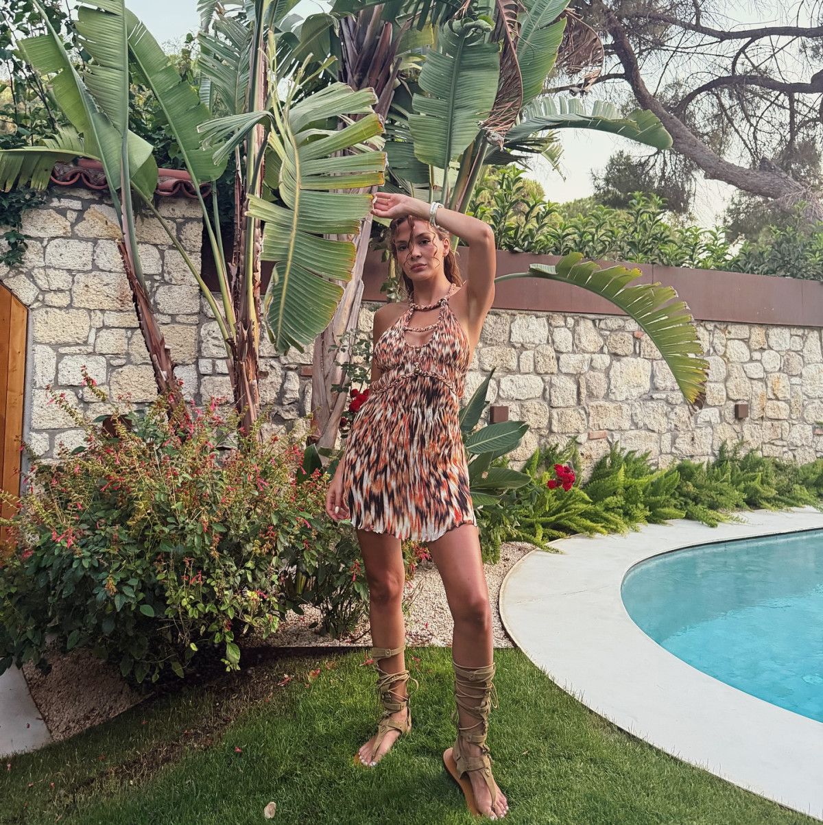 Ebru Şahin'in Yeni İmajı ve Saç Değişimi Sosyal Medyanın Gündeminde