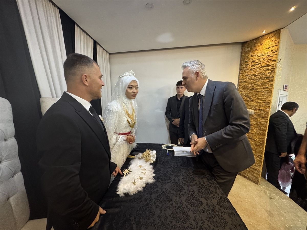 Endonezya'dan Hakkariye Gelin: Düğünde Unutulmaz Anlar Yaşandı