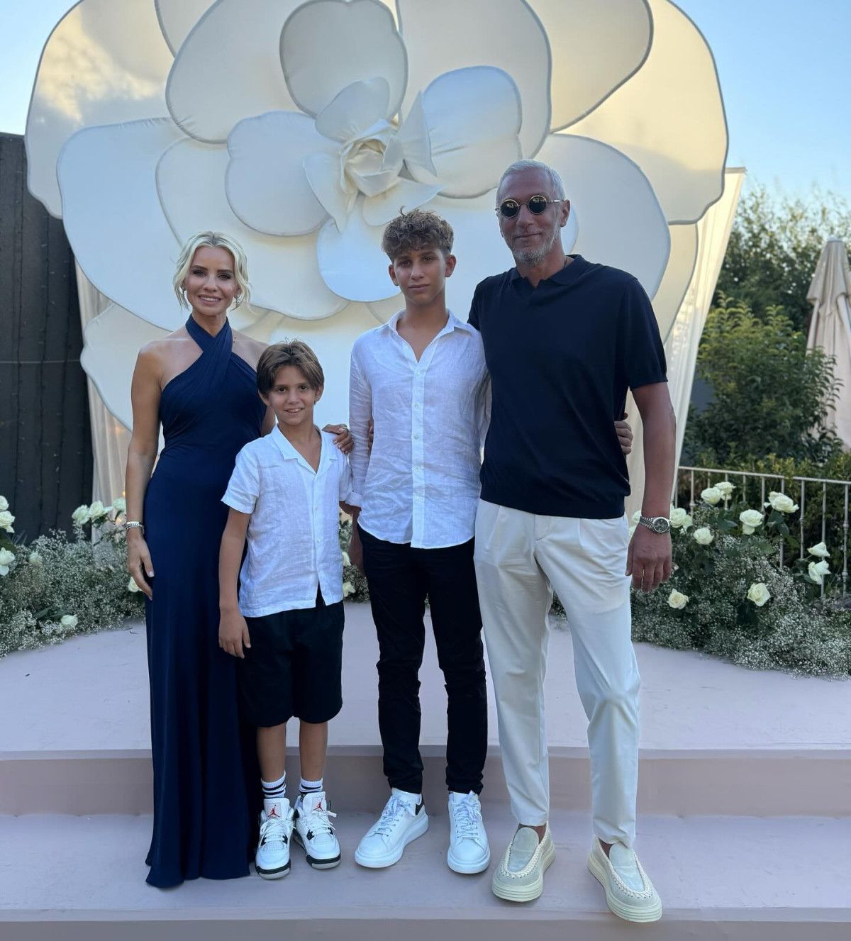 Esra Erol'un Aşk Hikayesi ve Eşiyle Romantik Anları