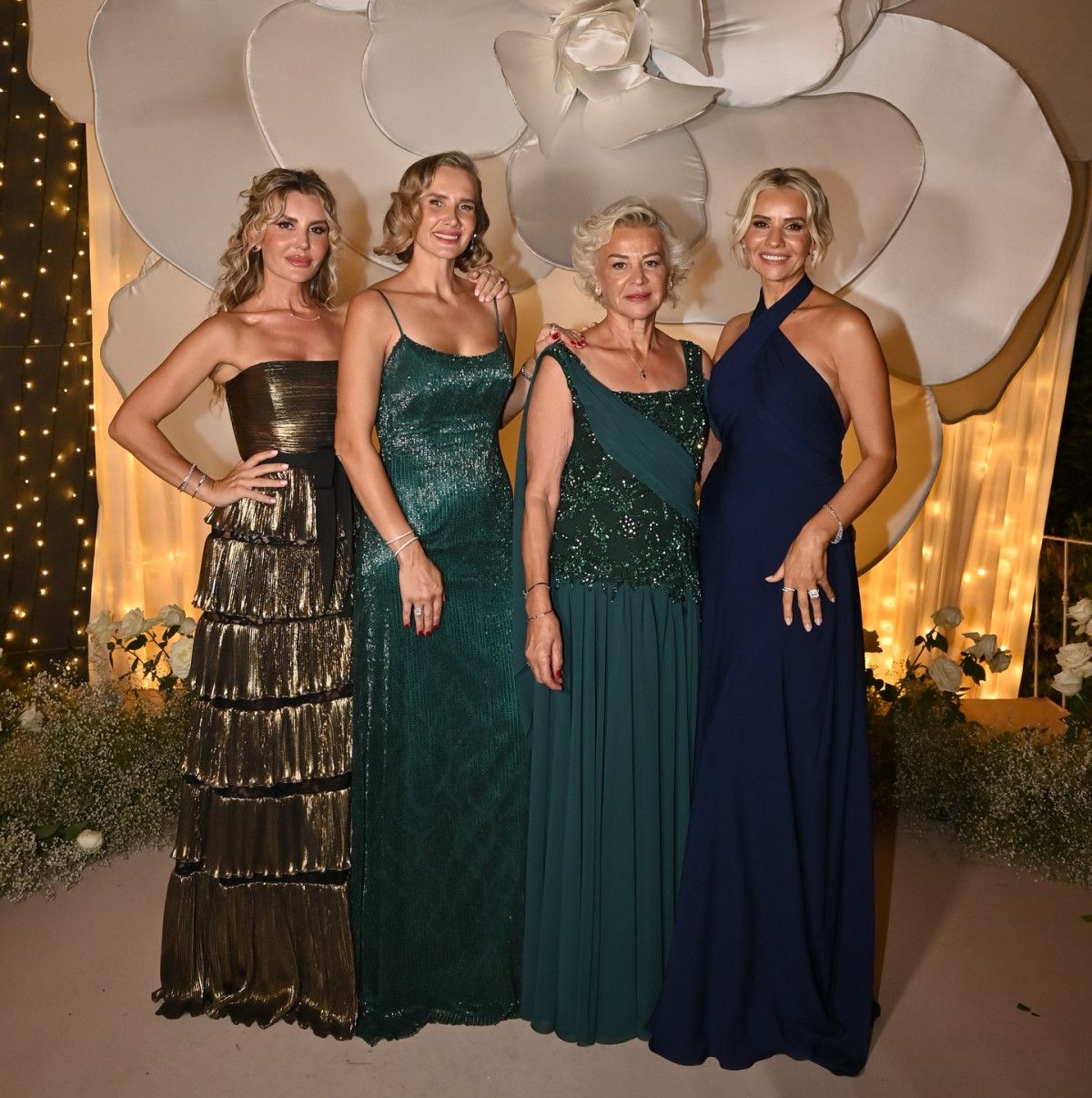 Esra Erol'un Aşk Hikayesi ve Eşiyle Romantik Anları