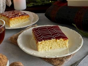 Evde Muhteşem Frambuazlı Trileçe Tarifi: Pratik ve Lezzetli Tarçınlı Tatlı