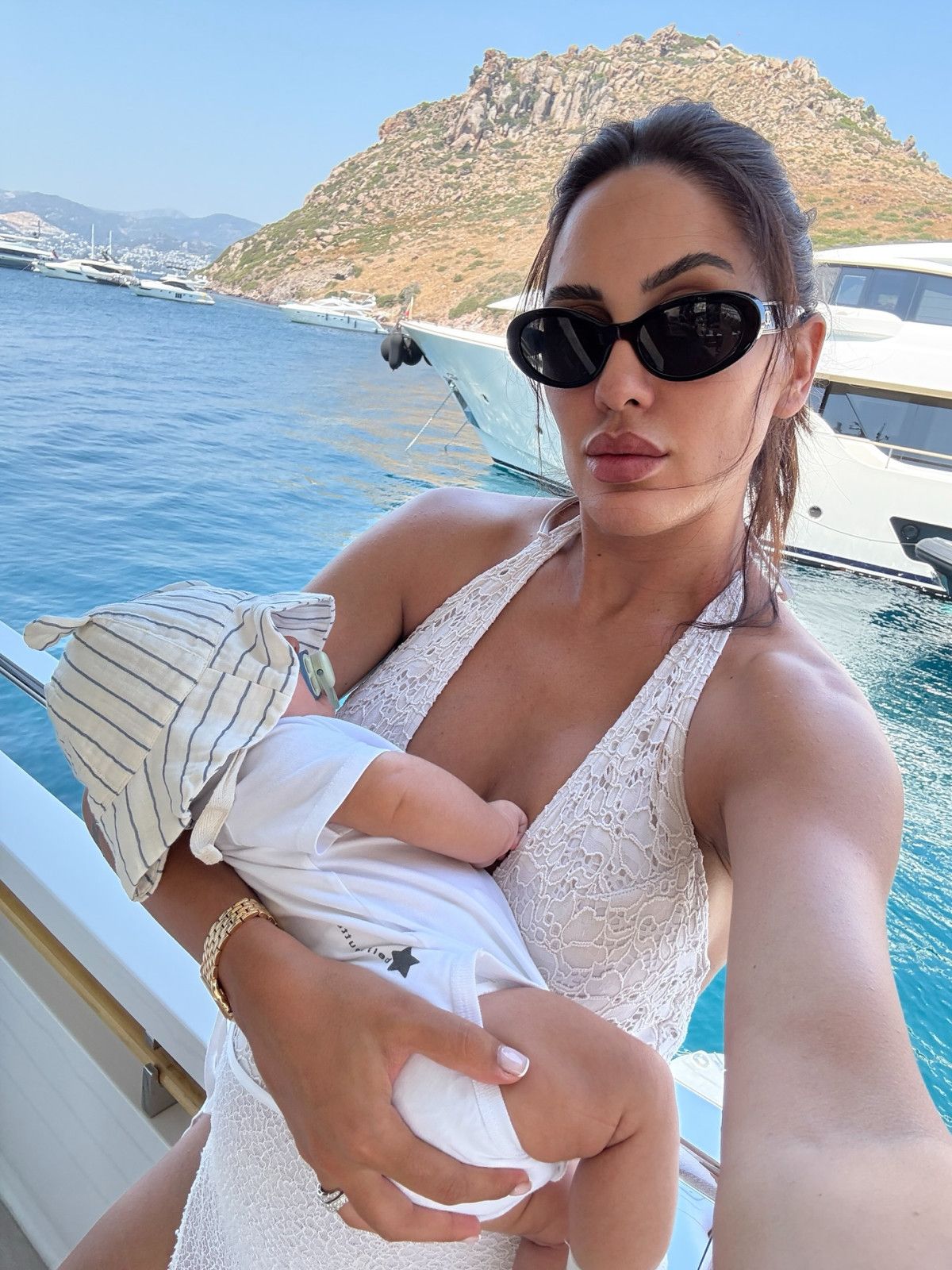 Fit Anne Survivor Sahra Işık Hamilelik Sonrası Kürt Kilolarını Katladı! Son Haline Yoğun Yorumlar Yağdı