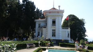 Gazi Mustafa Kemal’in Vasiyetini Yazdığı Atatürk Köşküne Ziyaretçi Akını
