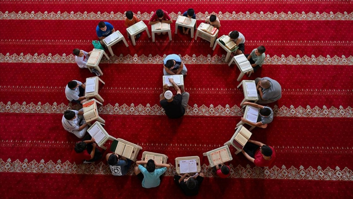 Gaziantep'te Down Sendromlu Enes, Kur'an Kursunun Neşesi Oldu