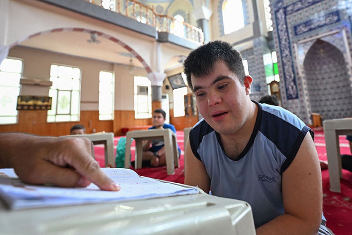 Gaziantep'te Down Sendromlu Enes, Kur'an Kursunun Neşesi Oldu