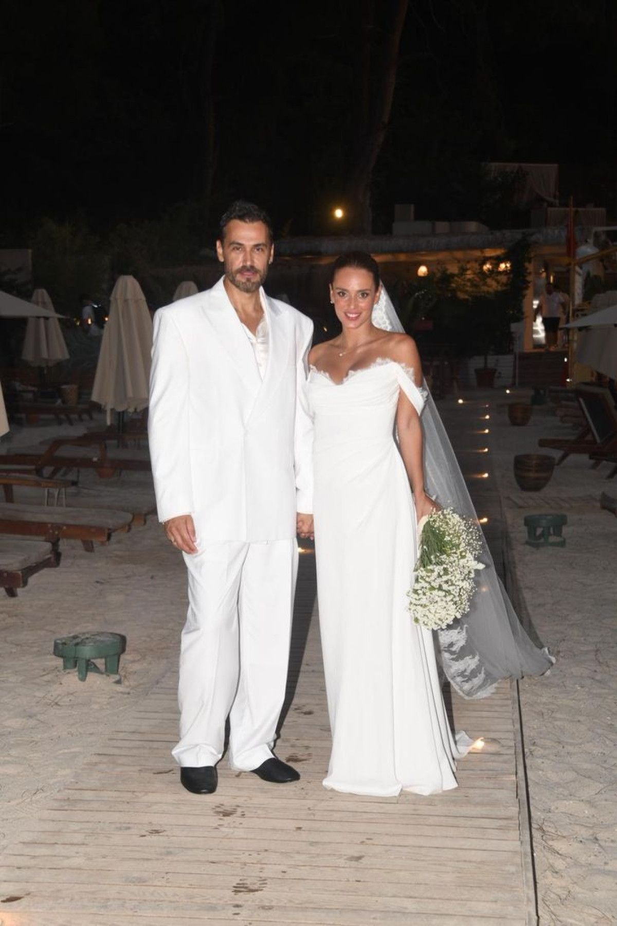 Hamilelik İddialarını Yalanlayan Bestemsu Özdemir ve Ersin Görkem Mutlu Evliliklerini Duyurdu