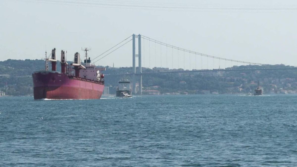 İstanbullular Güneşli Havalarda Sahillere Akın Ediyor