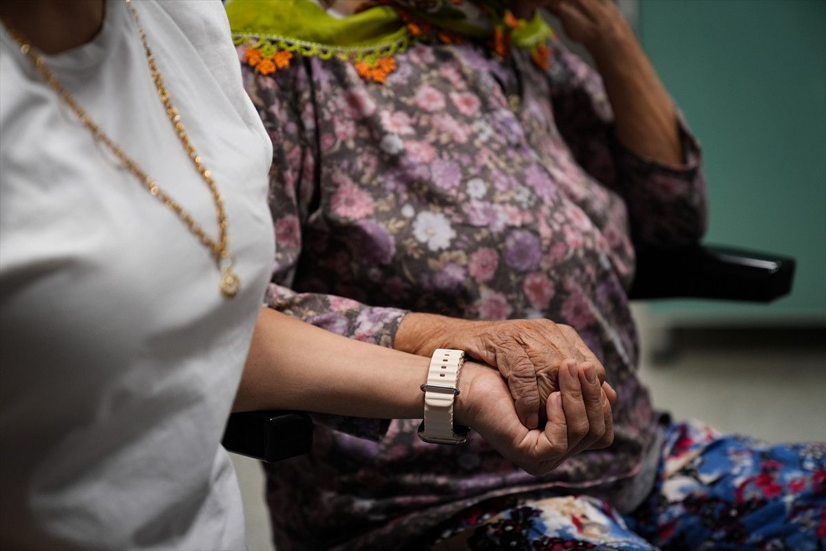 Fedakarlığın Moral ve Aile İçi Bağlara Etkisi