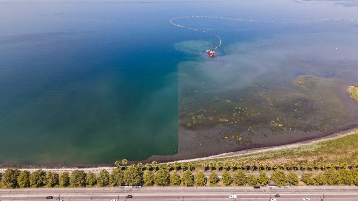 İzmit Körfezinde Temizlik Çalışmaları Sonrası Su Rengindeki Değişim