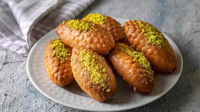 Kalburabastı Tatlısı Tarifi: Tam ve Kolay Ölçülerle Lezzetli Kalburabastı Yapımı