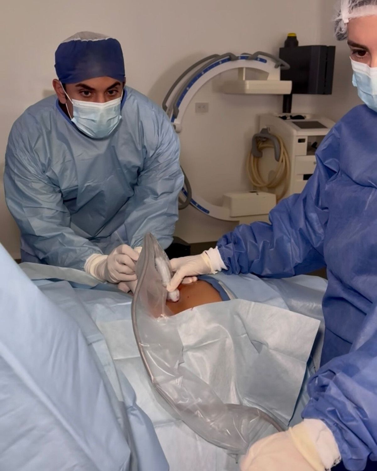 Kim Kardashian’dan Yasal Olmayan Tedavi Açıklaması