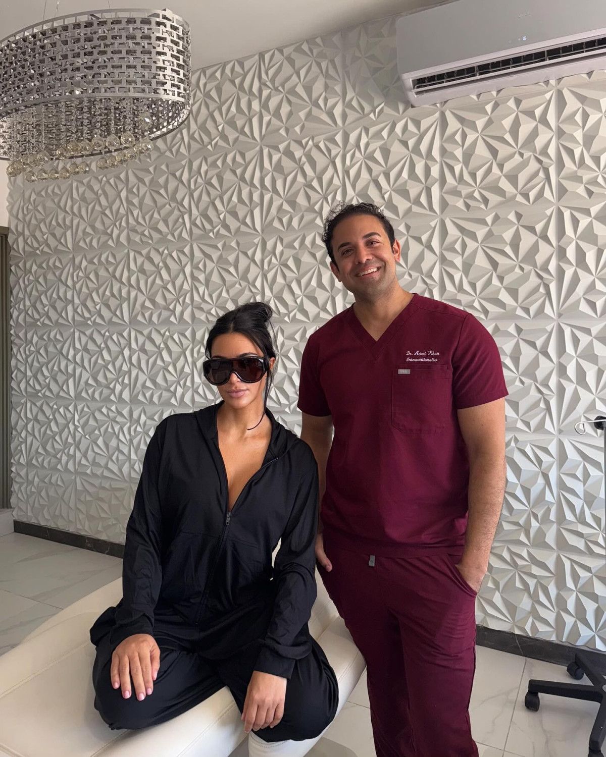 Kim Kardashian'ın Ameliyat Sonrası Paylaştığı Yeni Fotoğrafı