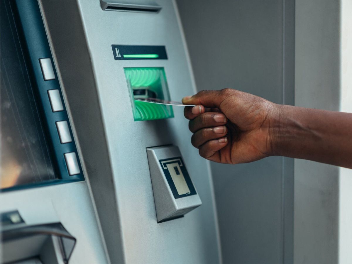 Kimse Nedenini Bilmiyor! ATM’ler Gerçek Nedenlerle Kart Yutuyor