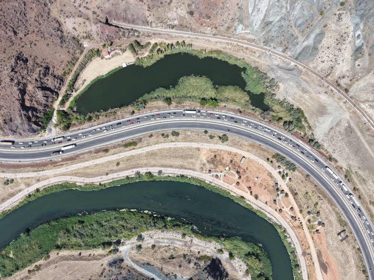 Kırıkkale'de 43 İl Yolunda Trafik Kilitlendi: Güzergahlar Durma Noktasında