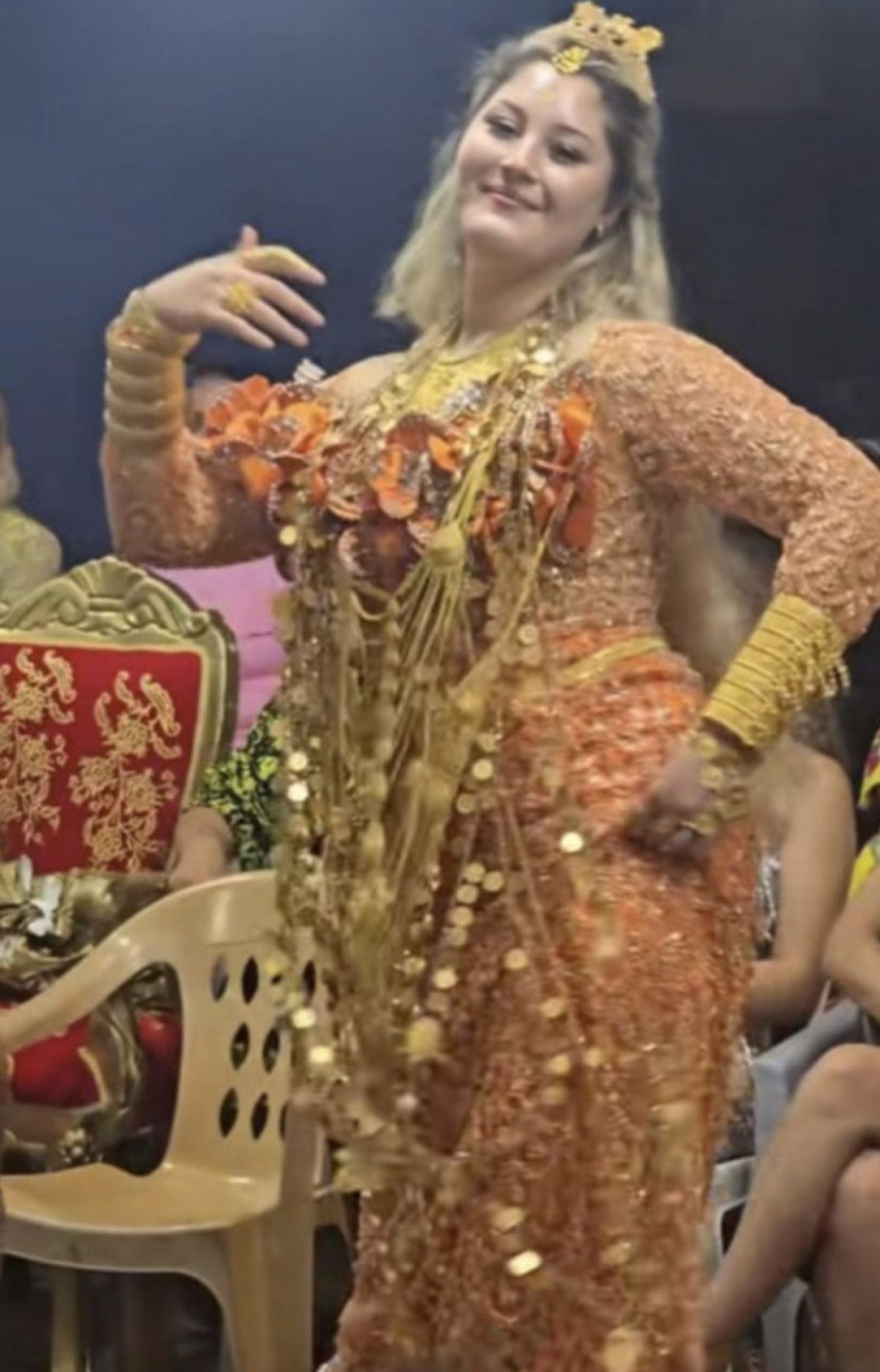 Kobra Murat Kızına Boyu Kadar Altın Taktı: Duygulandıran Anlar