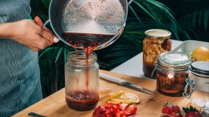 Konserve Yaparken Dikkat Edilmesi Gerekenler: Hayati Öneme Sahip Adımlar