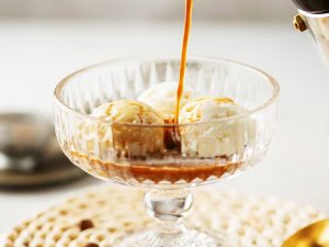 Lezzetli Dondurmalı Soğuk Kahve Affogato Tarifi ile Serinleyin
