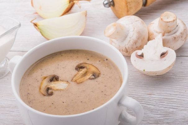 Lezzetli ve Pratik Sütlü Mantar Çorbası Tarifi