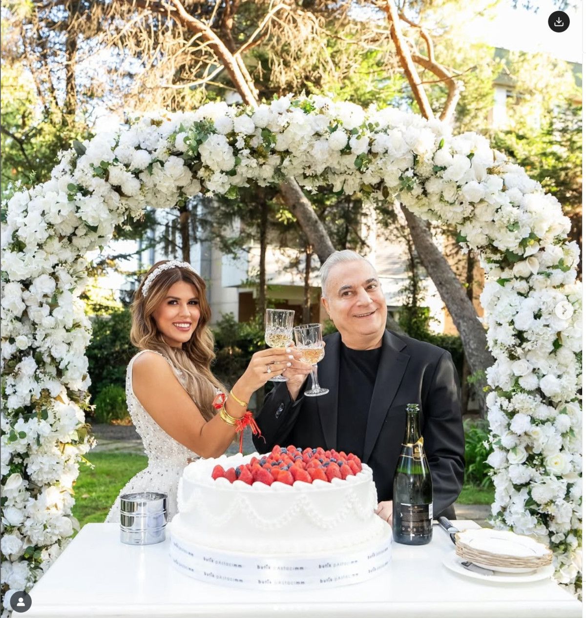 Mehmet Ali Erbil Nikah Şahibi Serdar Ortaça'ya Destek Çıkmasıyla Gündemde: 'Hayatı Boyunca Yalnız Kalacak'