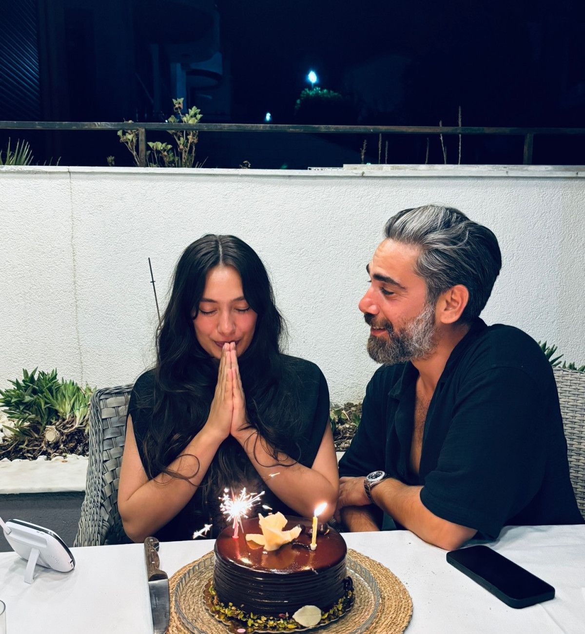 İlk Çocuklarına Aziz ismini Verdi