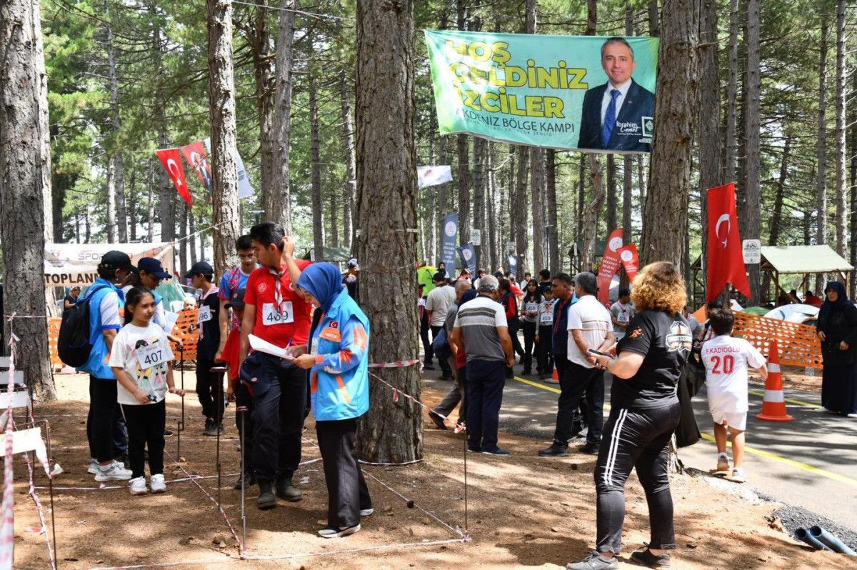 Osmaniye’de Çocuk Şenliğinde Oryantiring Heyecanı ve Eğlence Dolu Anlar