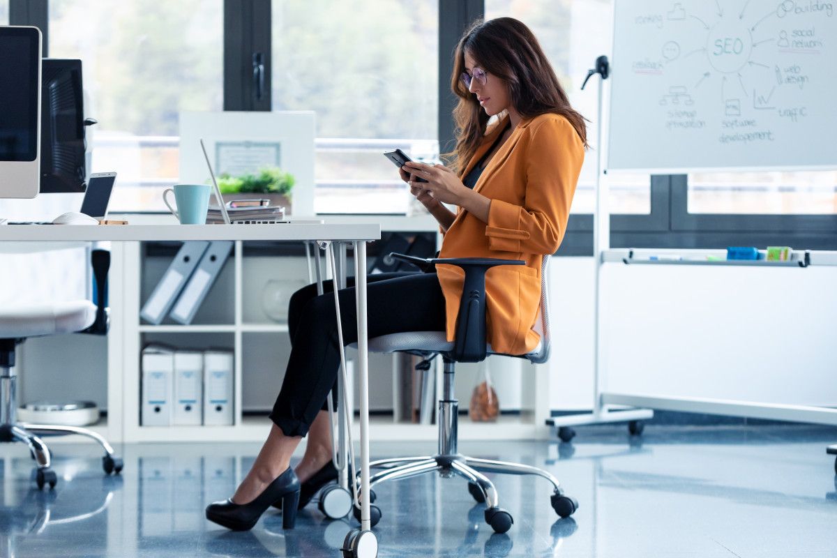 Oturma Pozisyonunuza Dikkat Edin: Beyne Giden Kan Akışı Azalabilir