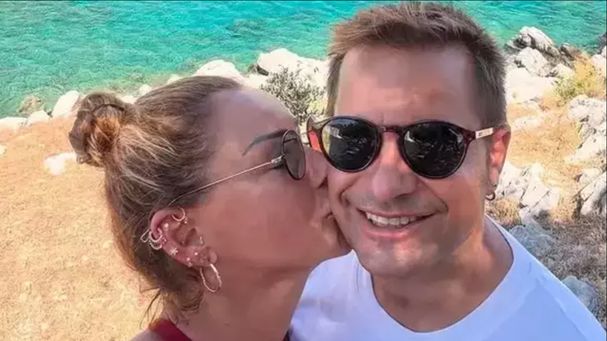 Yoga Paylaşımları ve Kıskançlık İddiaları