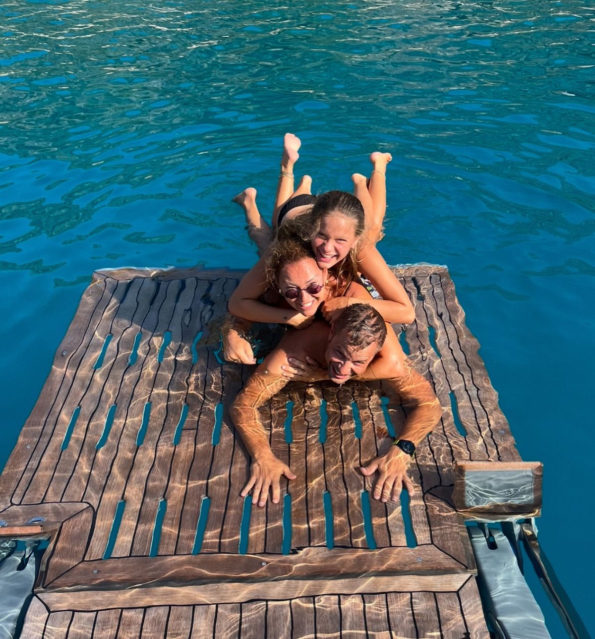 Pınar Altuğ ve Yağmur Atacan'dan Romantik Yaz Pozu: Yazın Sonu Gelmesin