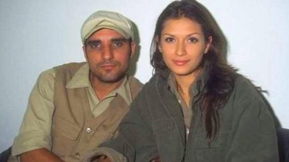 Sahne Kıyafetleri Üzerine Tartışma