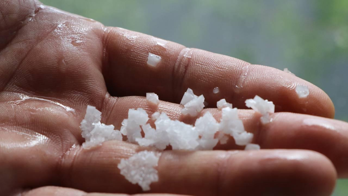 Gündelik Hayatta Fark edilmeden aşırı alınan tuz, sağlığımız açısından ciddi riskler taşıyor