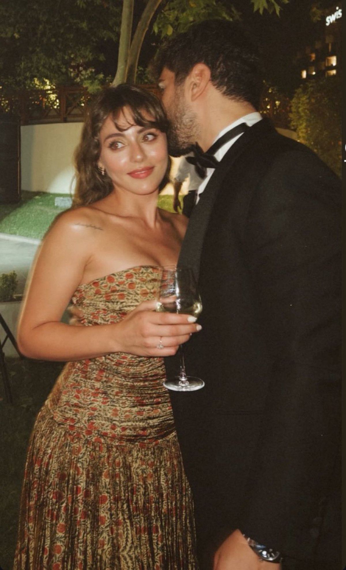 Sıla Türkoğlu'nun Evlilik Teklifi Sonrası Yüzük Gösterisi - Düğün Haberi