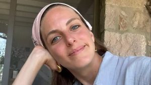 Tatil Sonu Üzücü Bir Olayla Bitti: Oyuncu Bige Önal Hastaneye Kaldırıldı