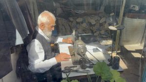 Tokatta 75 Yıldır Terzilik Yapan Arif Dede’nin Zor Günleri: Artık Çırak Bulamıyoruz