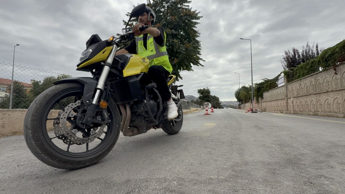 Tokat'ta Direksiyon Sınavı Heyecanını Atla Parkuru Geçerek Aştı