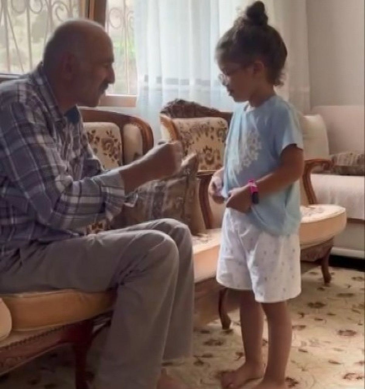 Trabzonda Dede ve Torunun Unutulmaz Veda Anlarıyla Duygulandıran Buluşma