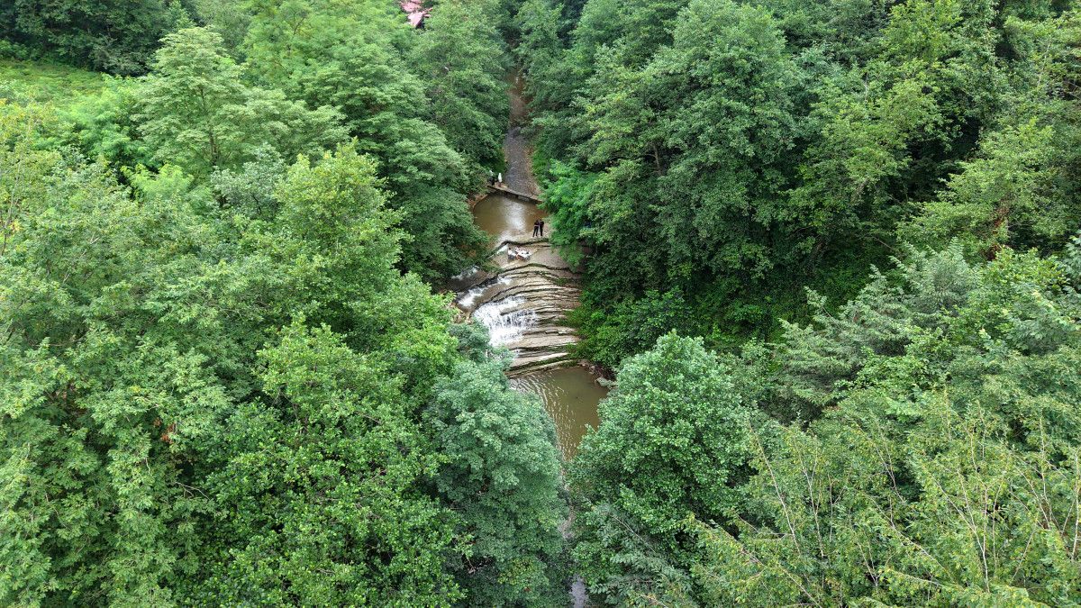 Trabzonda Turizmde İlçe Halkının Yüzünü Güldüren Muhteşem Şelale