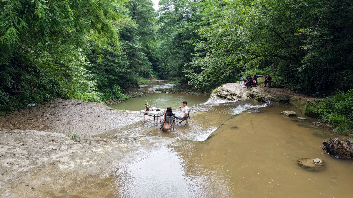 Trabzonda Turizmde İlçe Halkının Yüzünü Güldüren Muhteşem Şelale