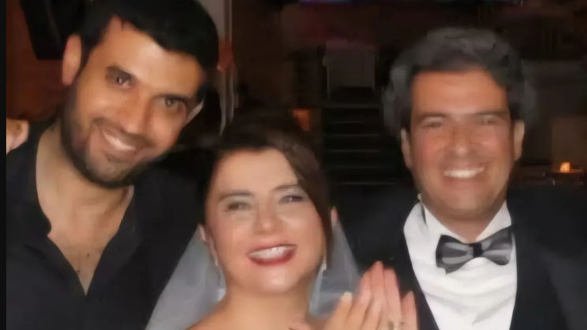 Ünlü İsimlerden Anlamlı Veda