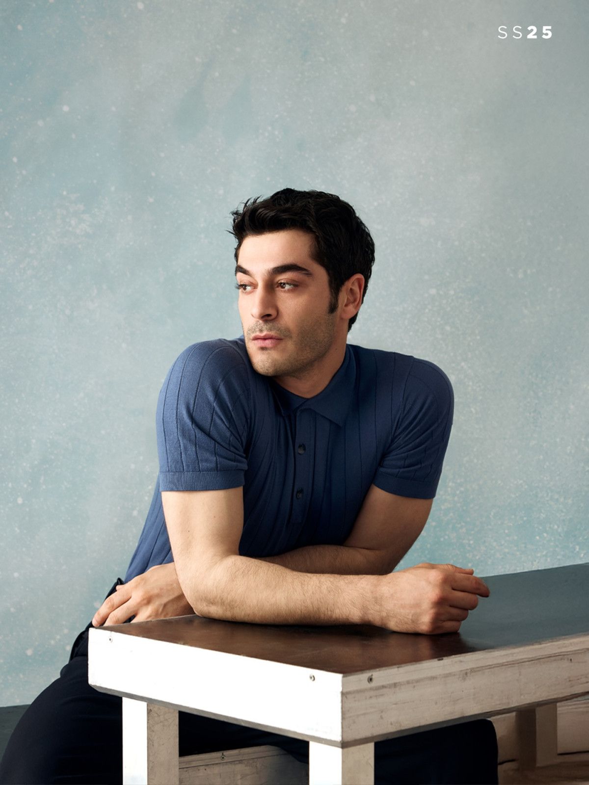 Ünlü Sunucudan Burak Deniz İddiası! Sosyal Medyada Gündem Oldu