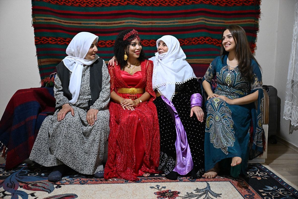 Vana Panamalı Gelin: Yöresel Geleneklerle Düğün Hikayesi