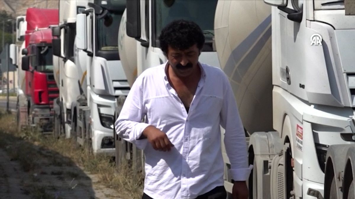 Van'ın Müslüm Baba'sı: Görenleri Kendine Hayran Bırakan Efsanevi Ses