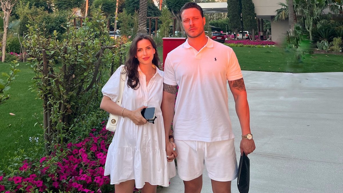 Yeni Baba Burak Çelik, Oğlu ile En Güzel Pozunu Paylaştı