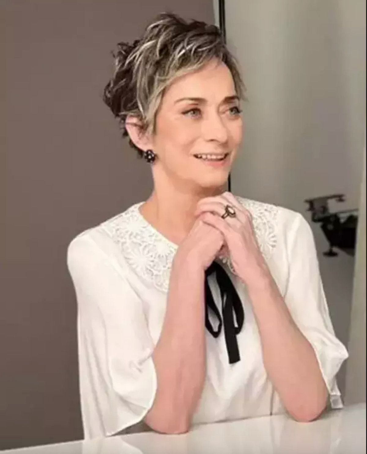 Yıllara Meydan Okuyan Yeşilçam Efsanesi Itır Esen 68 Yaşında!