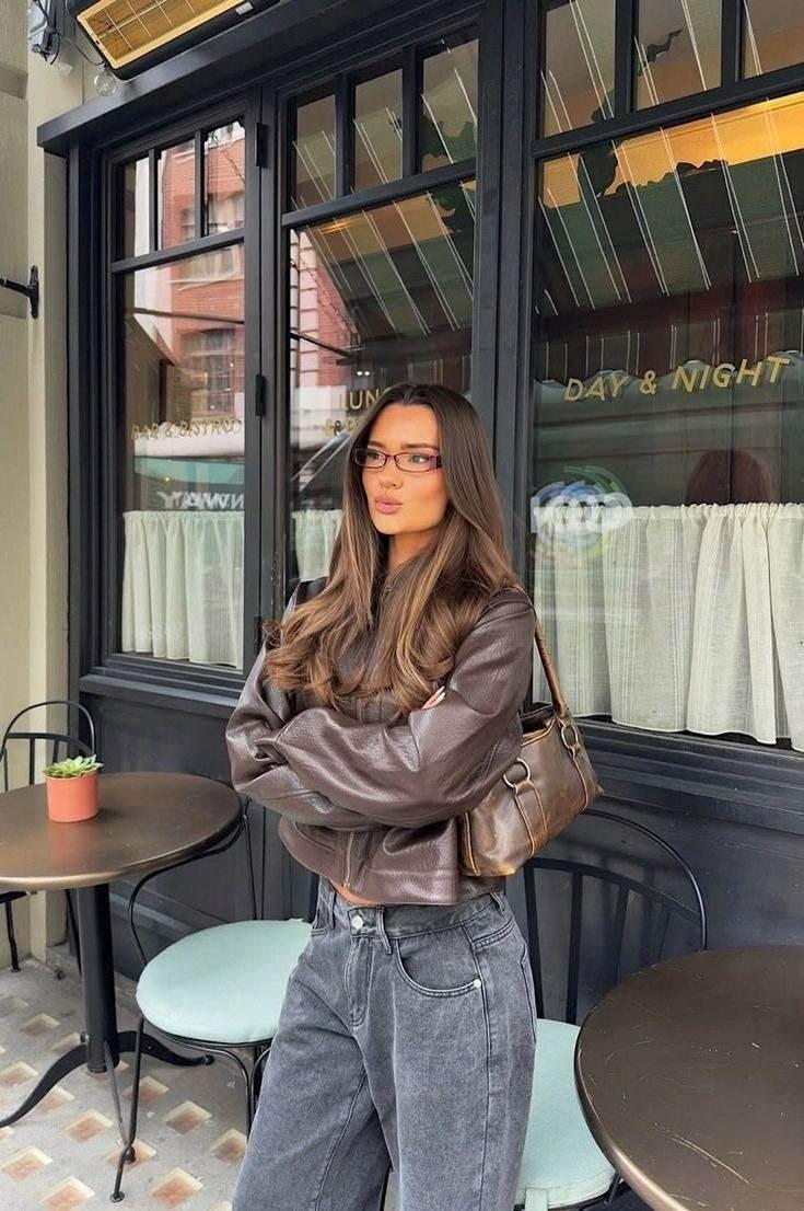 2025 Yılında En Popüler Uzun Saç Kesim Trendleri