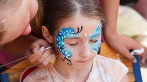 Aileler Dikkat! Sağlık Bakanlığı Uyardı: Yüz Boyaları Güvenlik Testini Geçemedi – Güvenliğe Dikkat